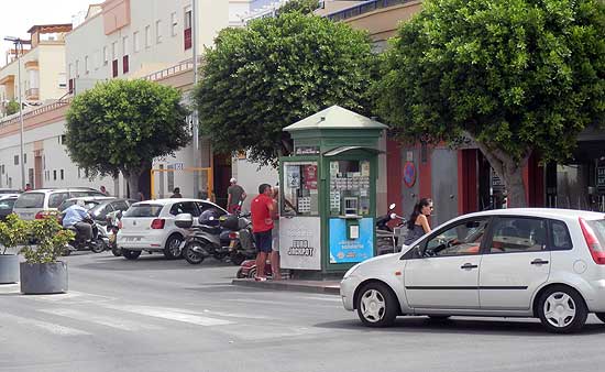 Una de las zonas más activas de la localidad, junto al supermercado Mercadona