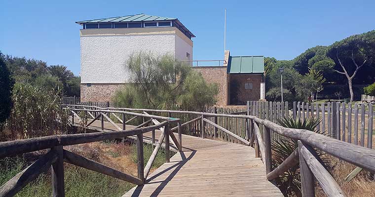 Centro de Interpretación del Litoral, Los Corrales y el Sistema Dunar desde el paseo de tablas (c) VilladeRota.com